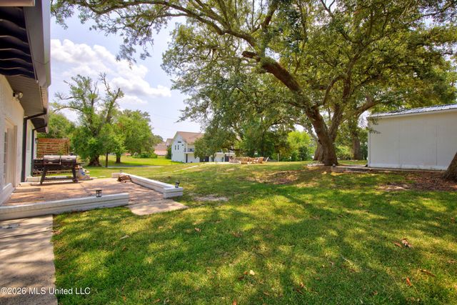 1143 2nd Street, Gulfport, MS 39501