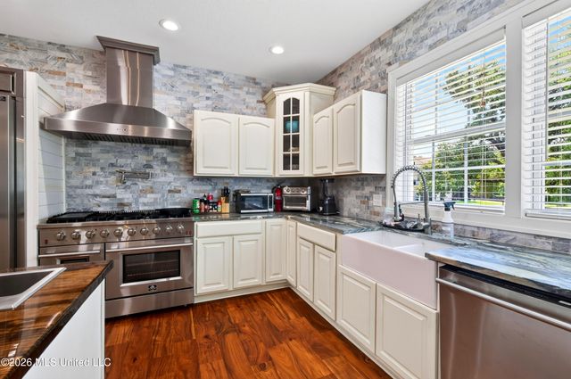 1143 2nd Street, Gulfport, MS 39501