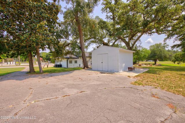 1143 2nd Street, Gulfport, MS 39501