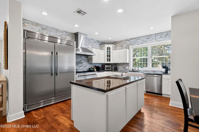1143 2nd Street, Gulfport, MS 39501