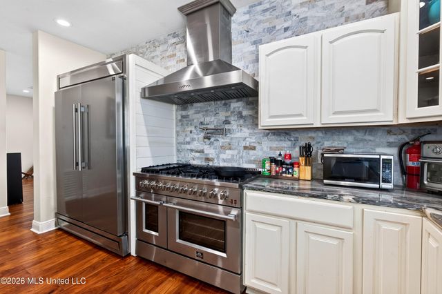 1143 2nd Street, Gulfport, MS 39501