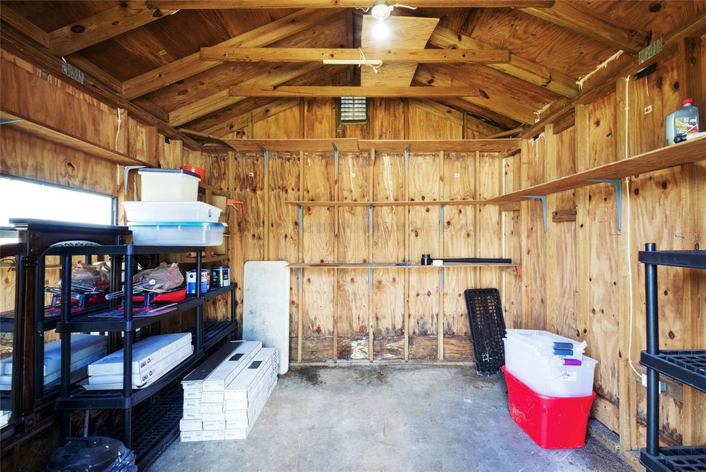 Image 28 of property listing at 18 N ALDER DRIVE, Orlando, FL 32807