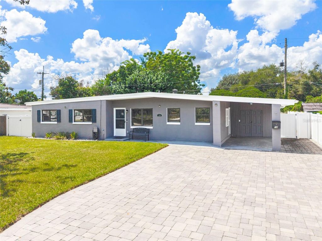 Image 38 of property listing at 18 N ALDER DRIVE, Orlando, FL 32807