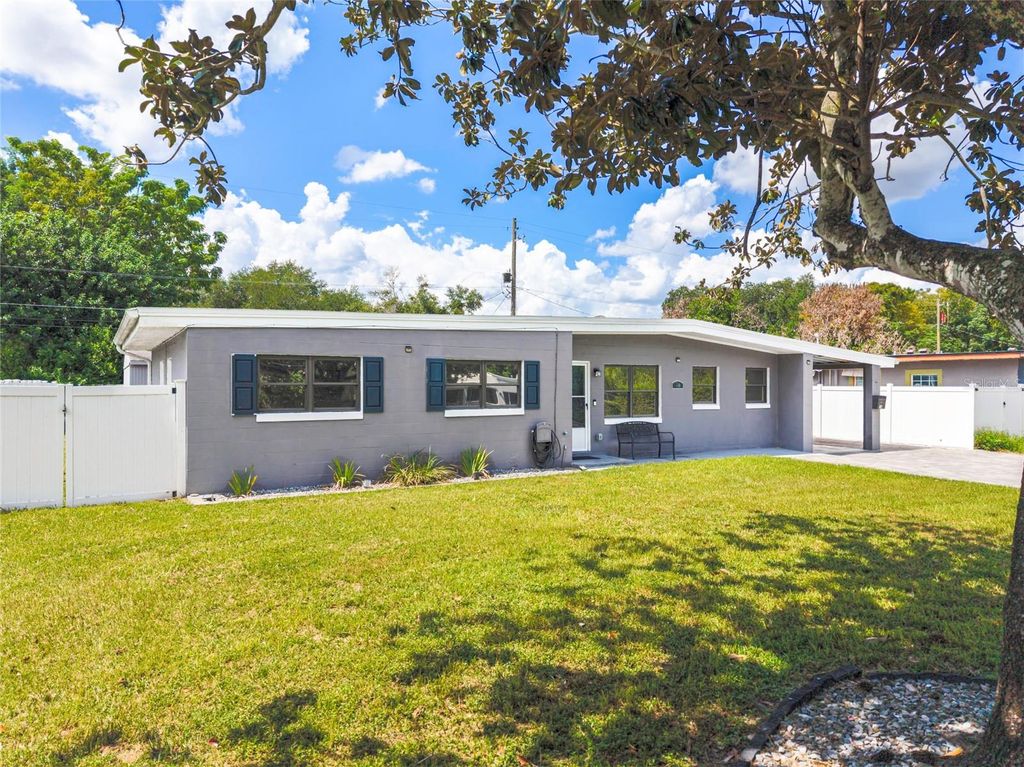 Image 39 of property listing at 18 N ALDER DRIVE, Orlando, FL 32807