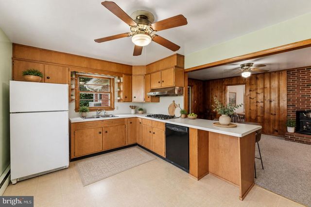5049 BRADDOCK RD, Woodbine, MD 21797