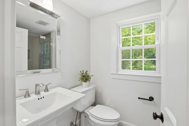 147 Forest St, Norwell, MA 02061