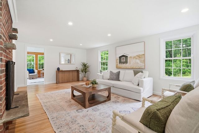 147 Forest St, Norwell, MA 02061