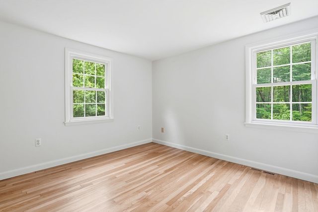 147 Forest St, Norwell, MA 02061
