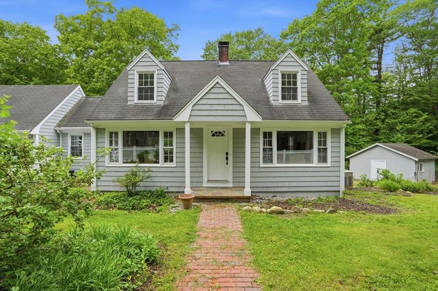147 Forest St, Norwell, MA 02061