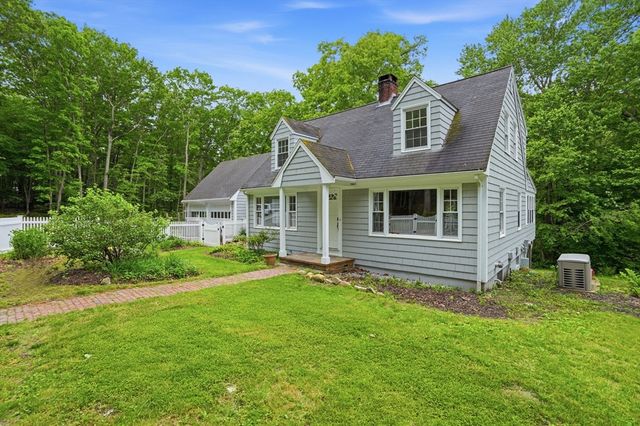 147 Forest St, Norwell, MA 02061