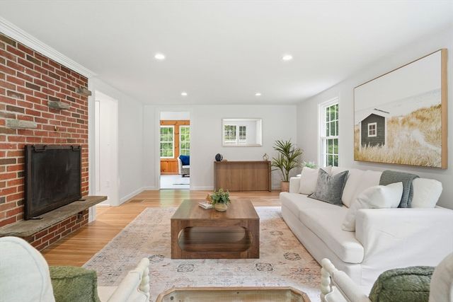 147 Forest St, Norwell, MA 02061