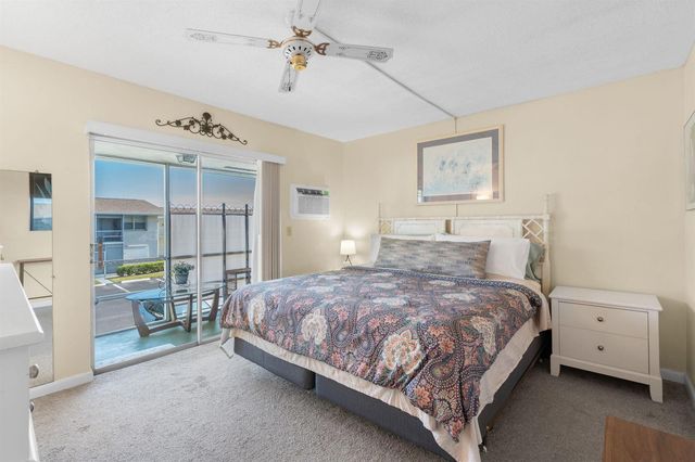 740 W Horizons W 203, Boynton Beach, FL 33435