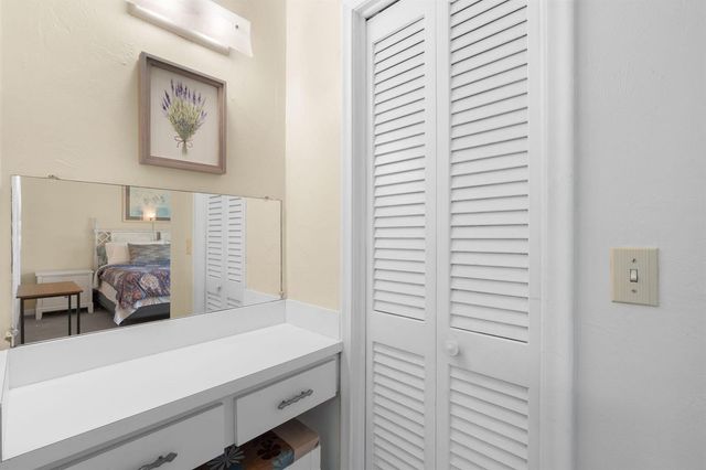 740 W Horizons W 203, Boynton Beach, FL 33435