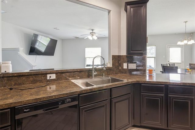 5218 Misty Lane, Bacliff, TX 77518