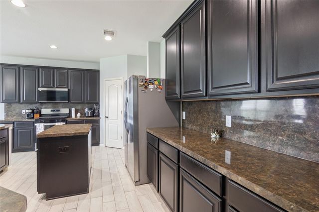 5218 Misty Lane, Bacliff, TX 77518