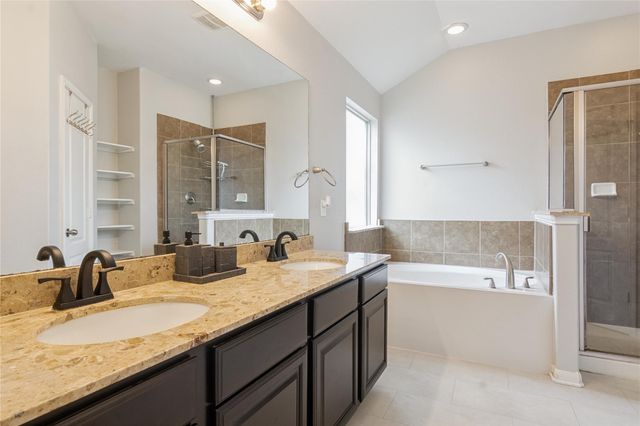 5218 Misty Lane, Bacliff, TX 77518