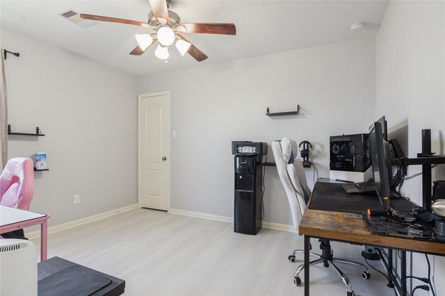 5218 Misty Lane, Bacliff, TX 77518