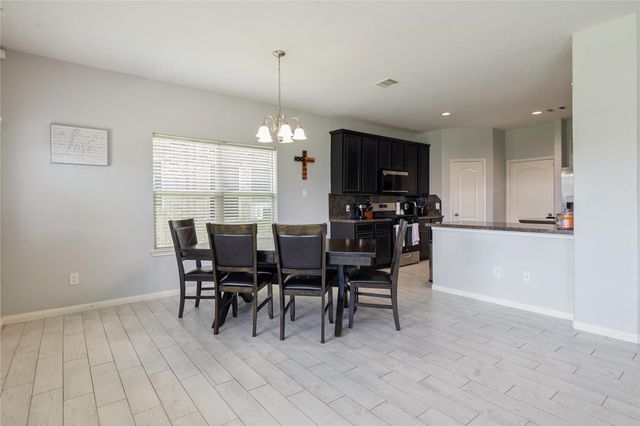 5218 Misty Lane, Bacliff, TX 77518