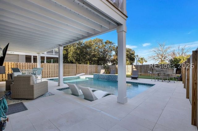 2 Talon Ct, Hilton Head Island, SC 29926