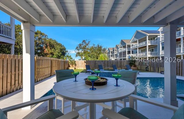 2 Talon Ct, Hilton Head Island, SC 29926