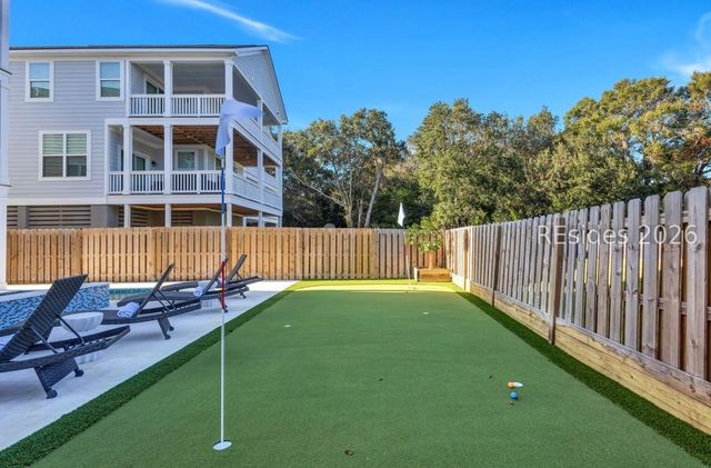 2 Talon Ct, Hilton Head Island, SC 29926