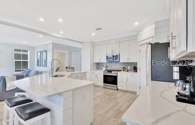 2 Talon Ct, Hilton Head Island, SC 29926