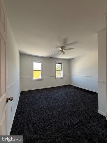 915 GEORGE ST, Gloucester City, NJ 08030