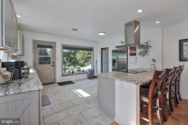 713 ARDSLEY CT, Yardley, PA 19067