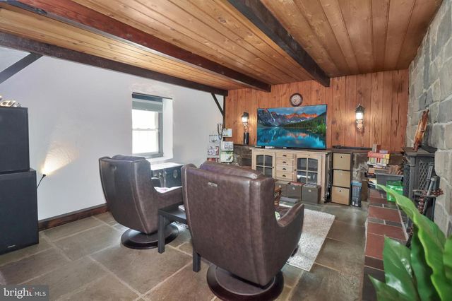 713 ARDSLEY CT, Yardley, PA 19067