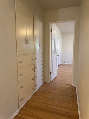 445 Graceland Drive SE, Albuquerque, NM 87108