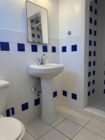 445 Graceland Drive SE, Albuquerque, NM 87108