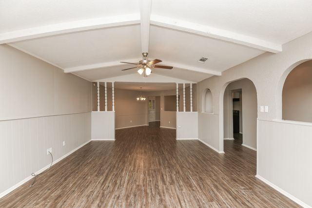 500 Hinton Street, Grand Prairie, TX 75050