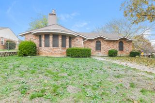 500 Hinton Street, Grand Prairie, TX 75050