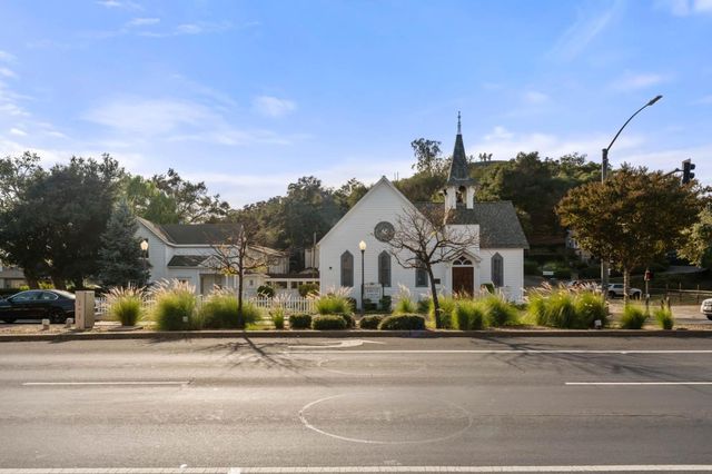2208 Brega Lane, Morgan Hill, CA 95037