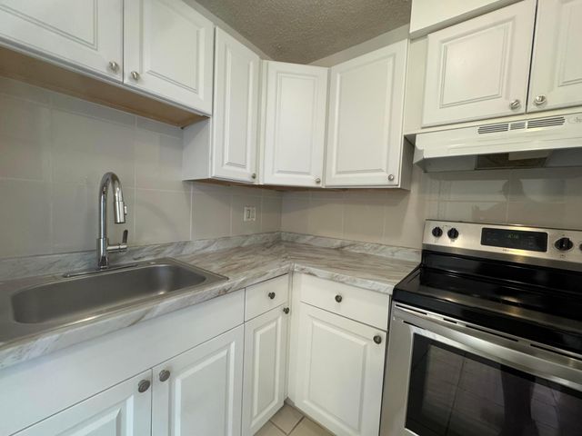 1795 NW 55th Avenue 1, Lauderhill, FL 33313