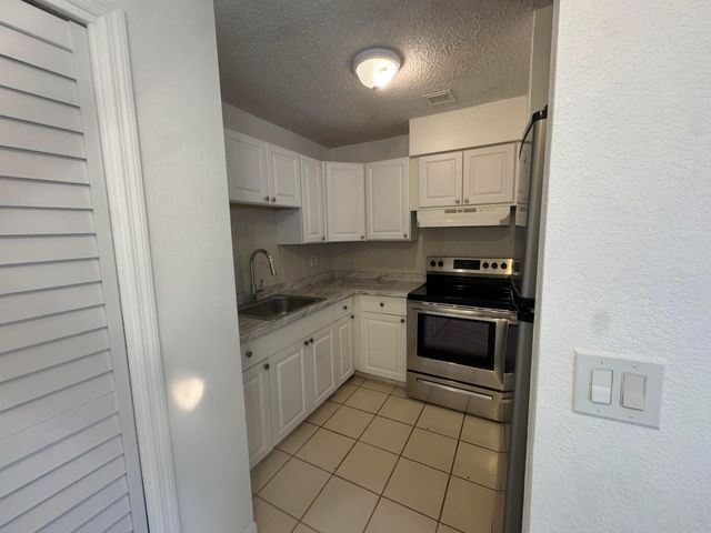 1795 NW 55th Avenue 1, Lauderhill, FL 33313