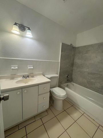 1795 NW 55th Avenue 1, Lauderhill, FL 33313