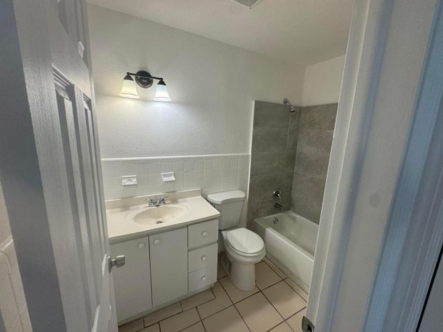 1795 NW 55th Avenue 1, Lauderhill, FL 33313