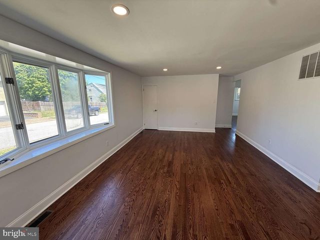 1619 FITZWATERTOWN RD, Willow Grove, PA 19090