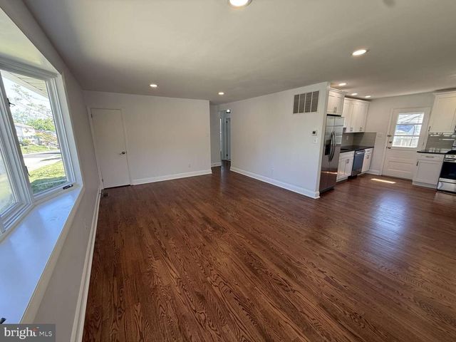 1619 FITZWATERTOWN RD, Willow Grove, PA 19090