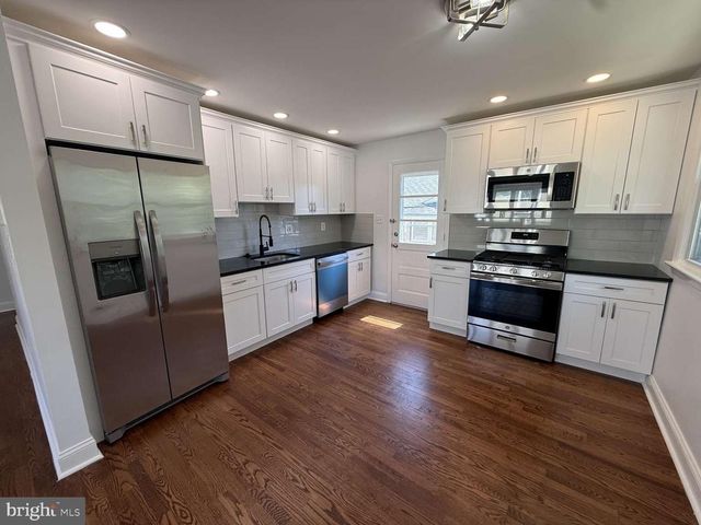 1619 FITZWATERTOWN RD, Willow Grove, PA 19090