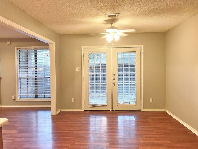 1129 Bent Oaks Drive, Denton, TX 76210