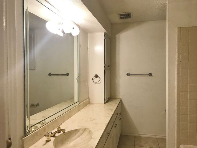 1129 Bent Oaks Drive, Denton, TX 76210