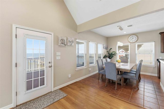 1813 Avenue A, Dickinson, TX 77539