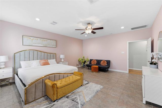 1813 Avenue A, Dickinson, TX 77539