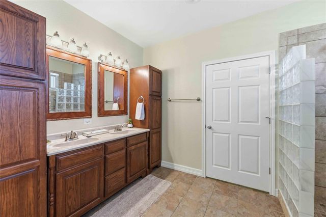 1813 Avenue A, Dickinson, TX 77539