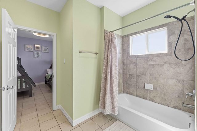 1813 Avenue A, Dickinson, TX 77539