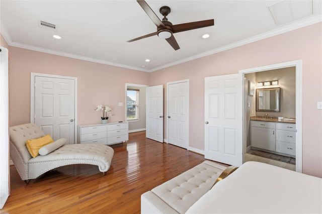 1813 Avenue A, Dickinson, TX 77539