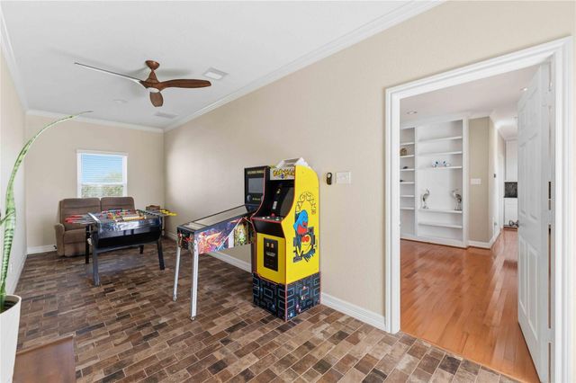 1813 Avenue A, Dickinson, TX 77539