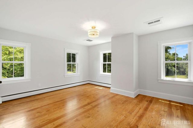 1 Cranbury Neck Road, Cranbury, NJ 08512